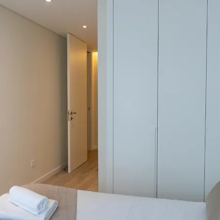The Arborglen - 3 Bedrooms - Santa Cruz Apartment