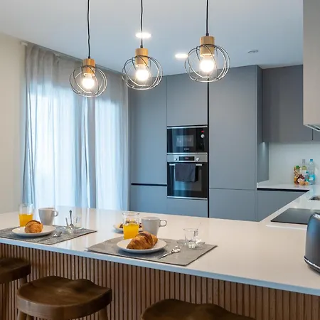 The Arborglen - 3 Bedrooms - Santa Cruz Apartment