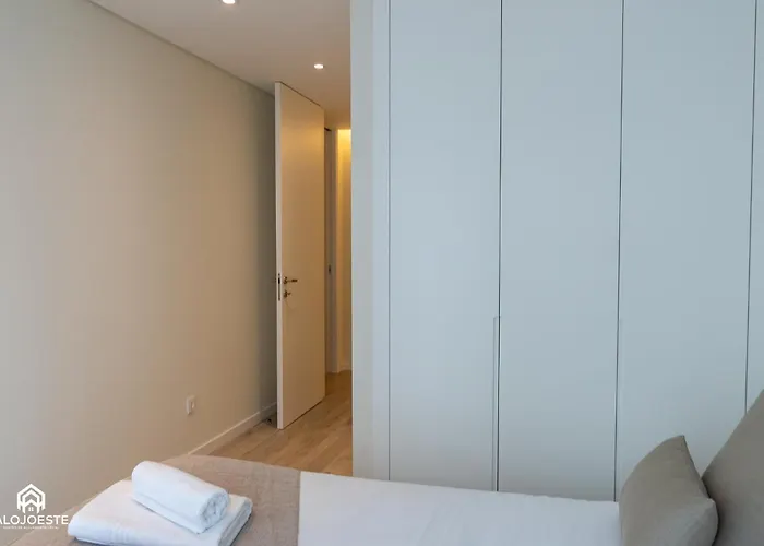 The Arborglen - 3 Bedrooms - アパート